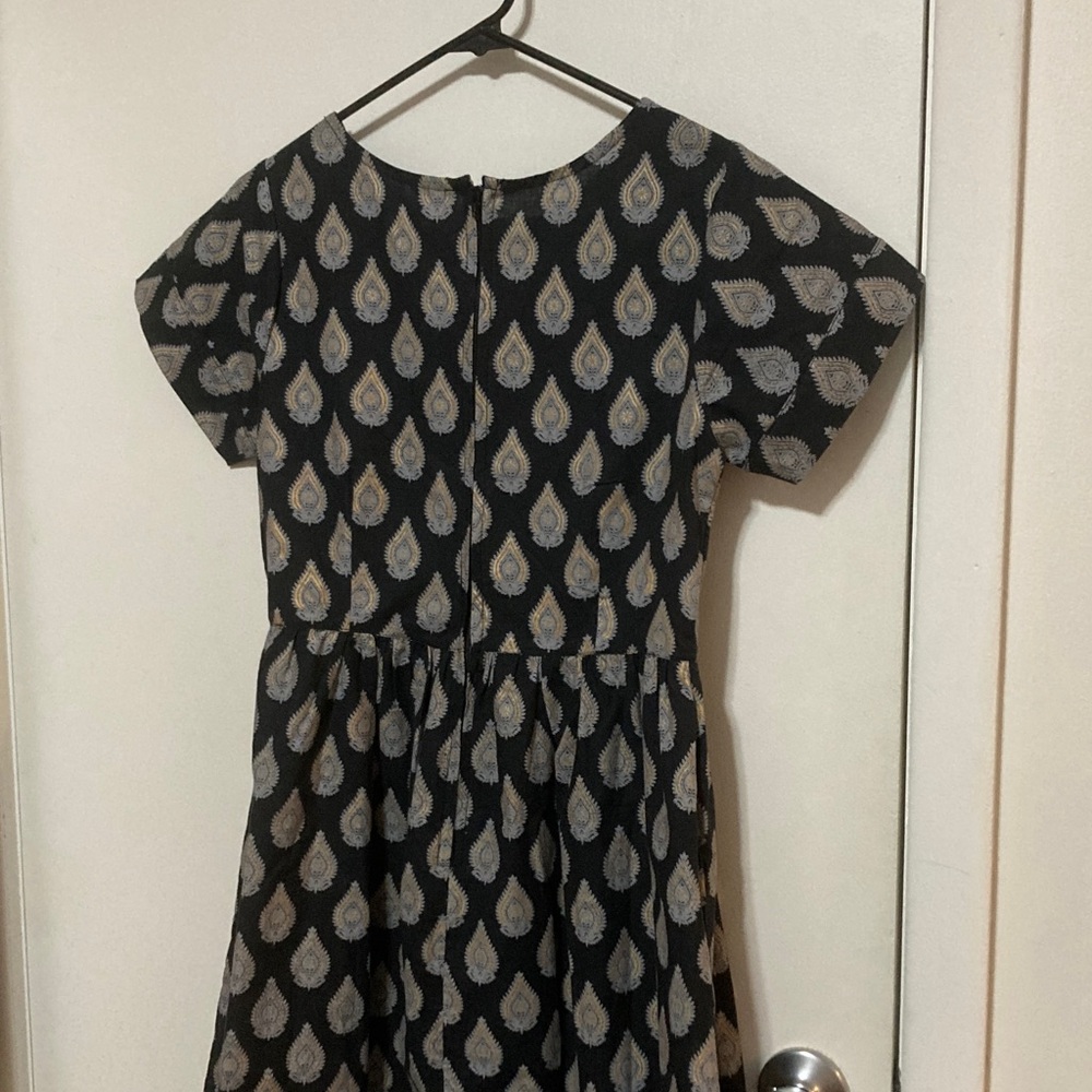 Mata Traders Black and Gold Dress NWOT Small - Picture 2 of 3